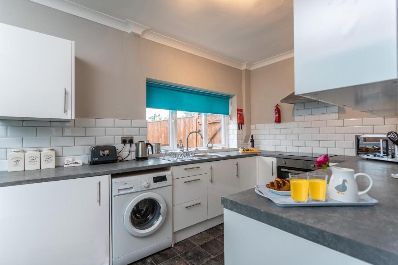 James Cook Accommodation มิดเดิลส์บะระ ภายนอก รูปภาพ